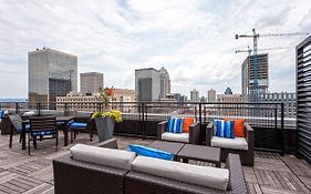 Abode Vue At 3Rd Downtown Loft Style Suite + Sleeper Sofa