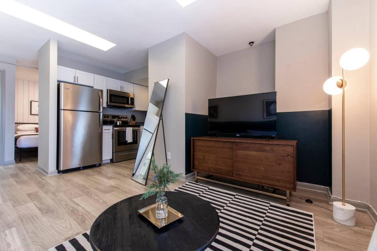 Abode Vue At 3Rd Downtown Loft Style Suite + Sleeper Sofa Louisville Exterior photo